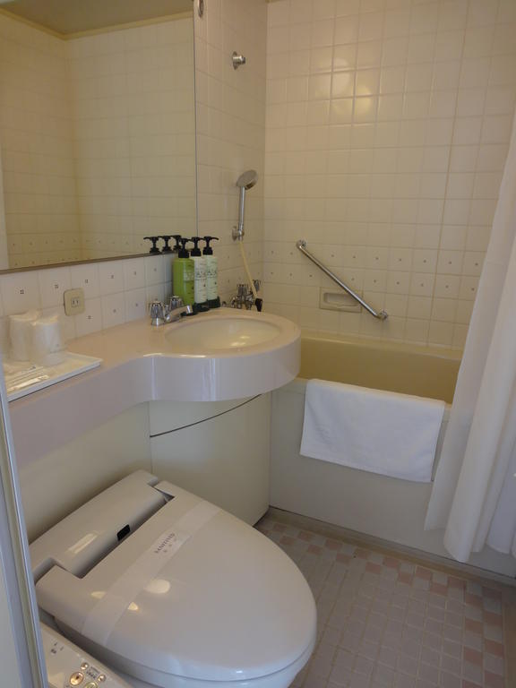 Okayama Royal Hotel Room photo