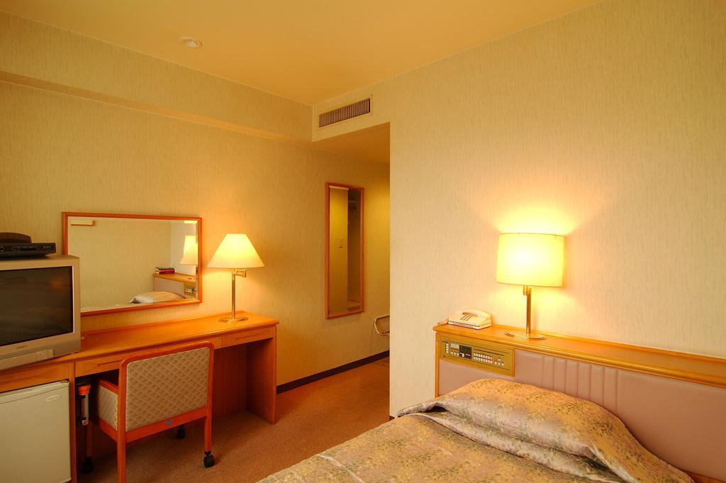 Okayama Royal Hotel Room photo
